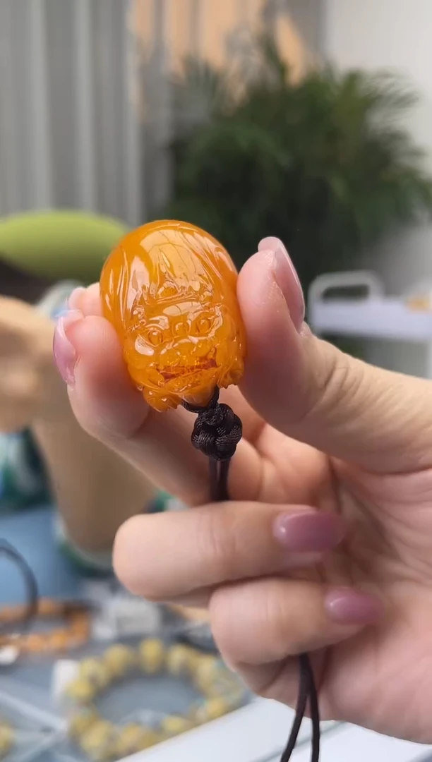 【闪购商品】蜜蜡珠宝奇石未镶嵌假一罚十，微瑕发一件011