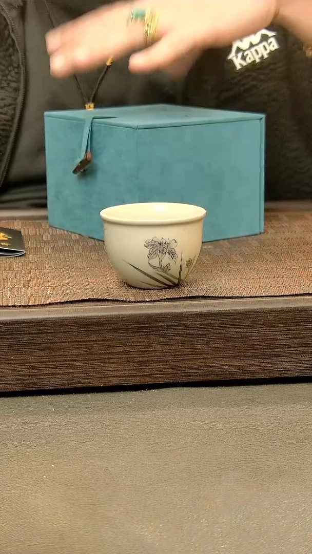茶盏525=。。。。。。。。