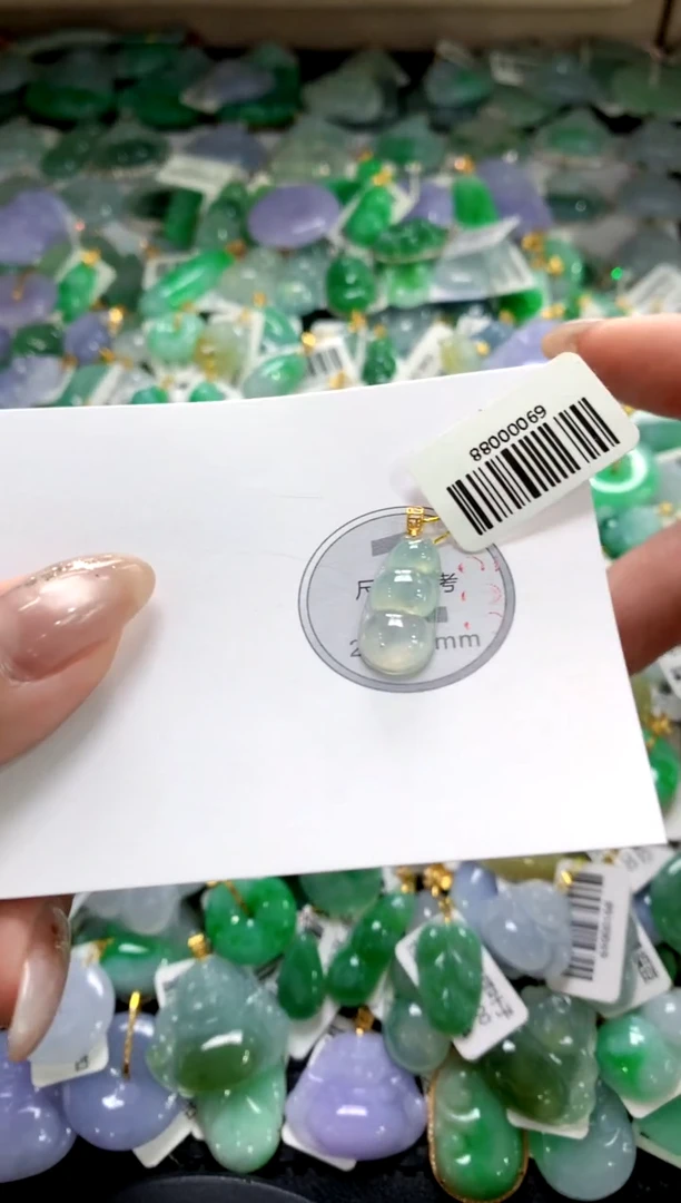 颈饰未镶嵌翡翠1111111111111111