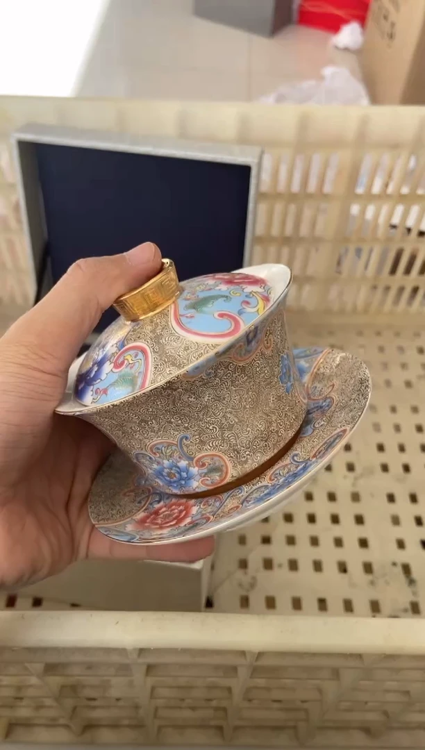 无运费险有瑕疵的摄影的产品有使用过的痕迹有点脏介意勿拍