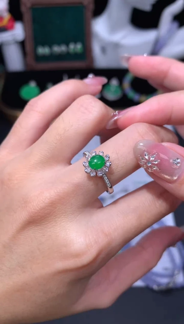 18K金镶嵌定制翡翠48小时鉴赏期 退货不扣服务费