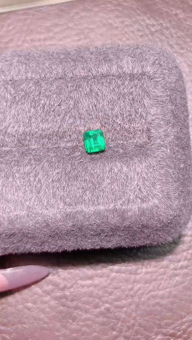 裸石祖母绿1.0ct 祖母绿戒面 自带证书