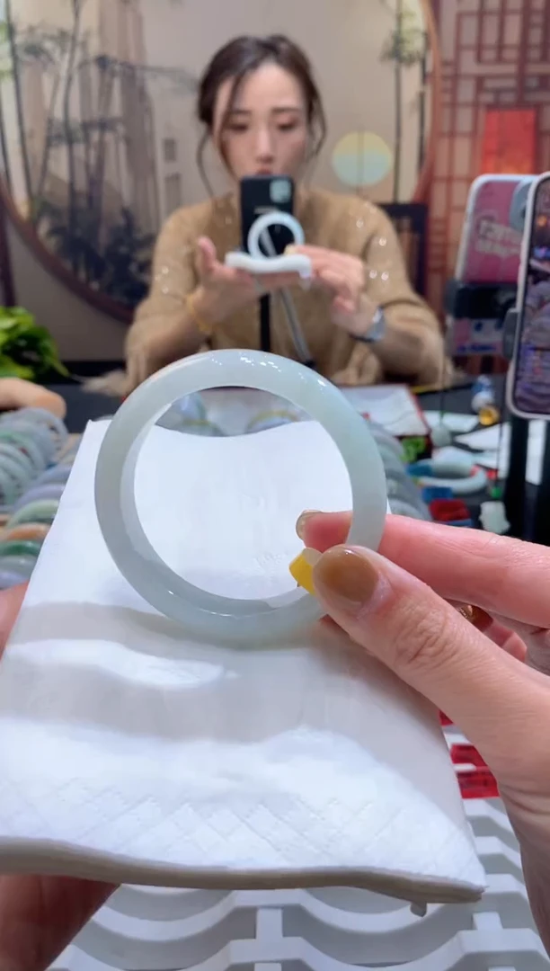 未镶嵌手镯翡翠000072949