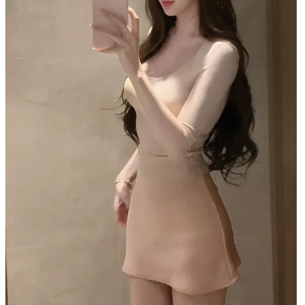 【温香软玉】舒适百搭修身上衣高腰时尚短裙套装