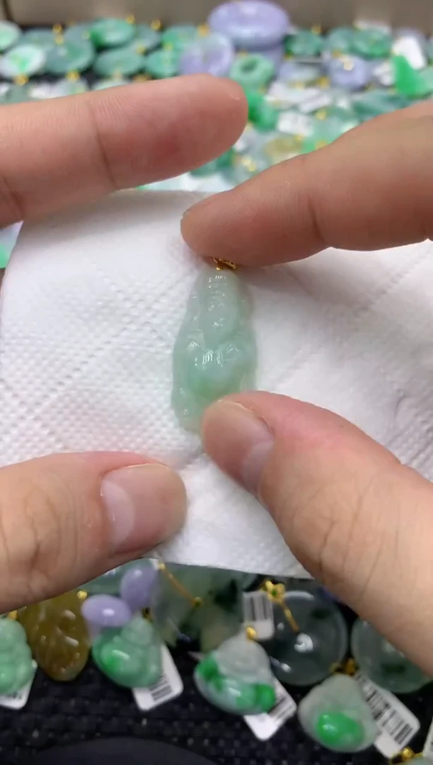 颈饰未镶嵌翡翠天然缅甸翡翠A货