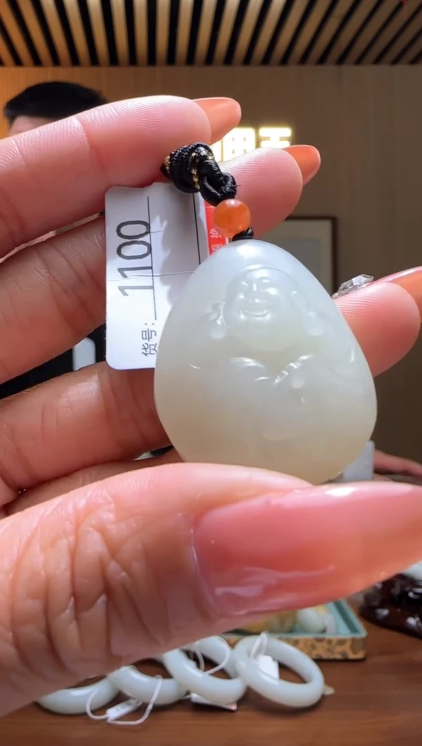 颈饰未镶嵌和田玉0