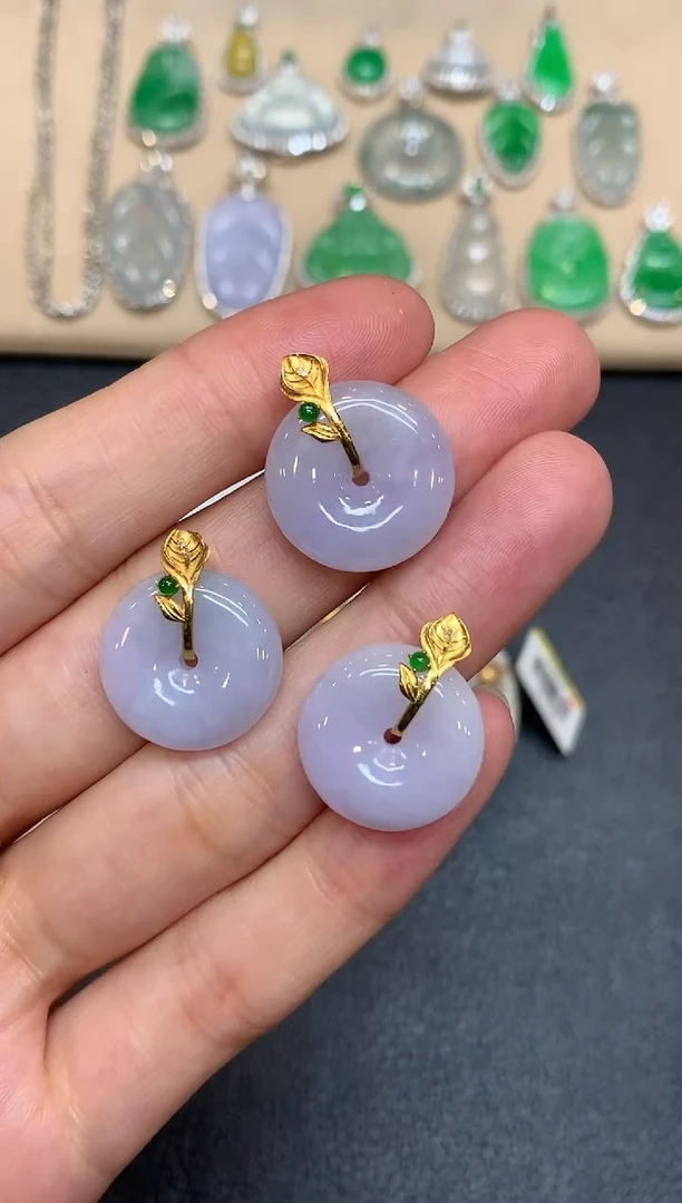 颈饰18K金镶嵌翡翠平安扣【无服务费多样性发其一