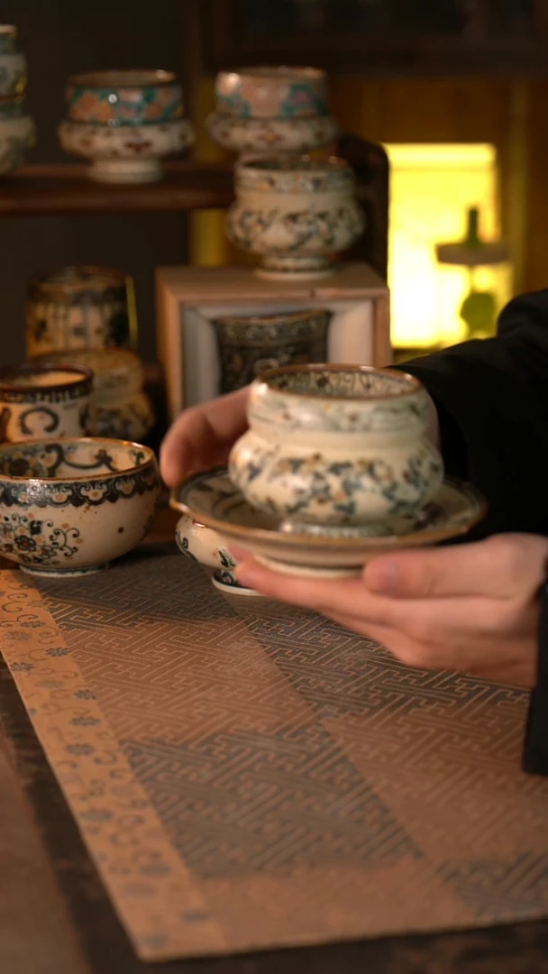 【闪购商品】杯碟釉下彩墩墩杯和小碟