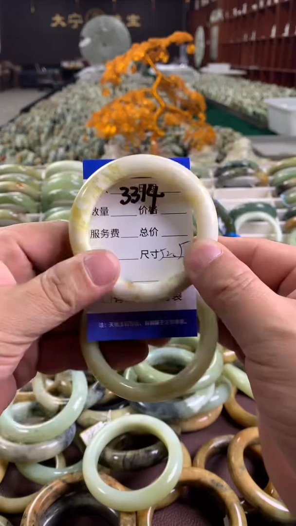 未镶嵌蛇纹石玉手镯3314