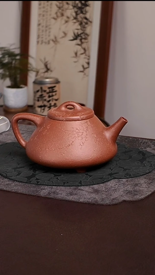 茶壶紫砂红降坡刻梅石瓢
