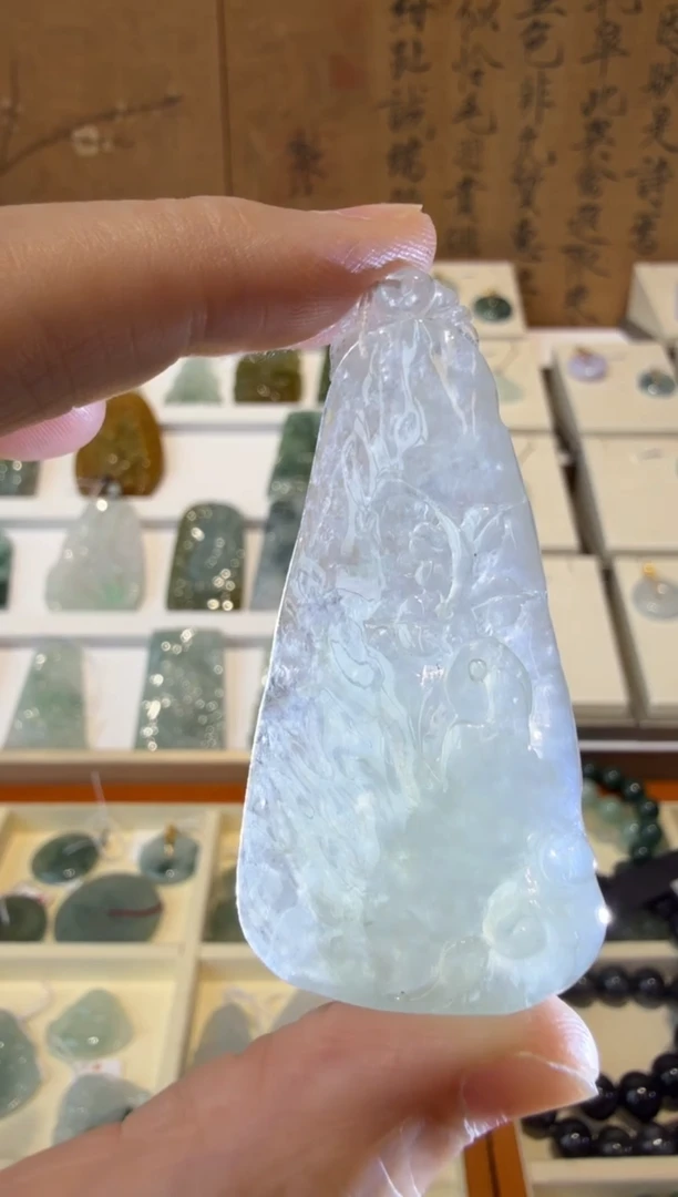 翡翠挂件未镶嵌A货翡翠多样性孤品