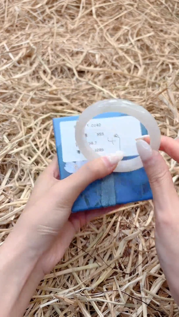 未镶嵌手镯石英质玉T0240-56.7