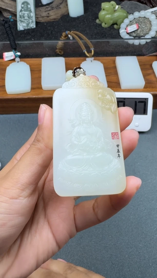 颈饰未镶嵌和田玉1