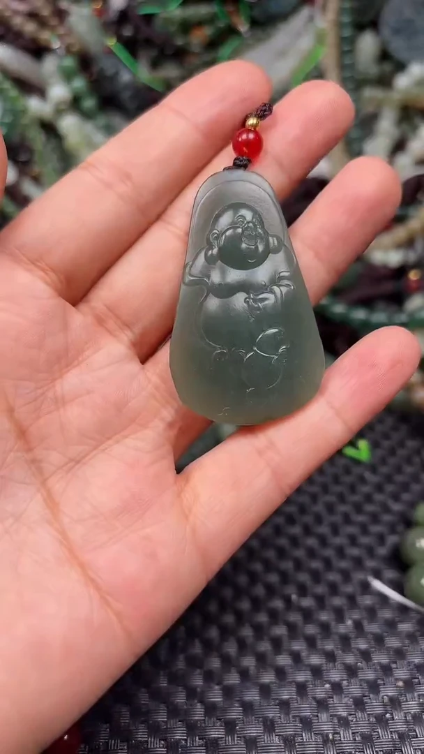 和田玉未镶嵌颈饰1