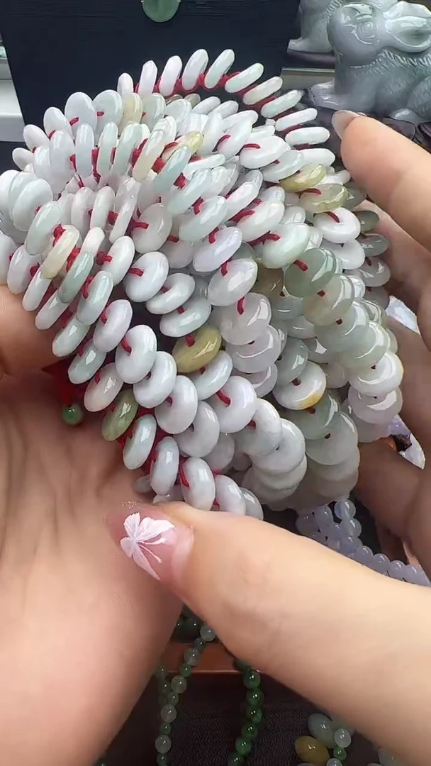 未镶嵌手串翡翠大人款平安扣多样性发其一（不退不换）