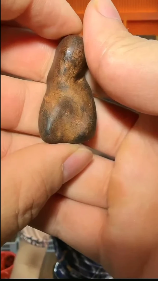 沉香吊坠60号红土多样性发一