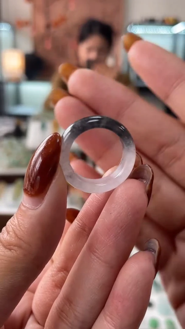 【闪购商品】定制翡翠未镶嵌戒圈260