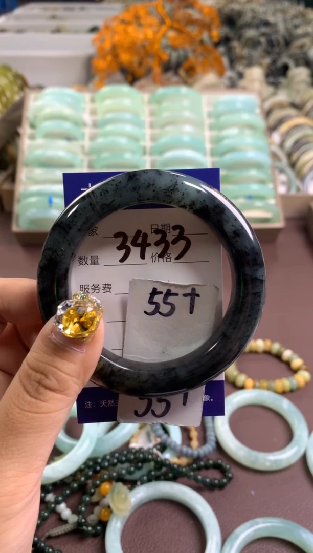 【闪购商品】蛇纹石玉手链未镶嵌3433