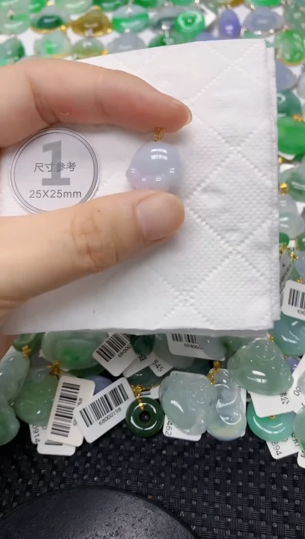 翡翠18K金镶嵌颈饰111111111