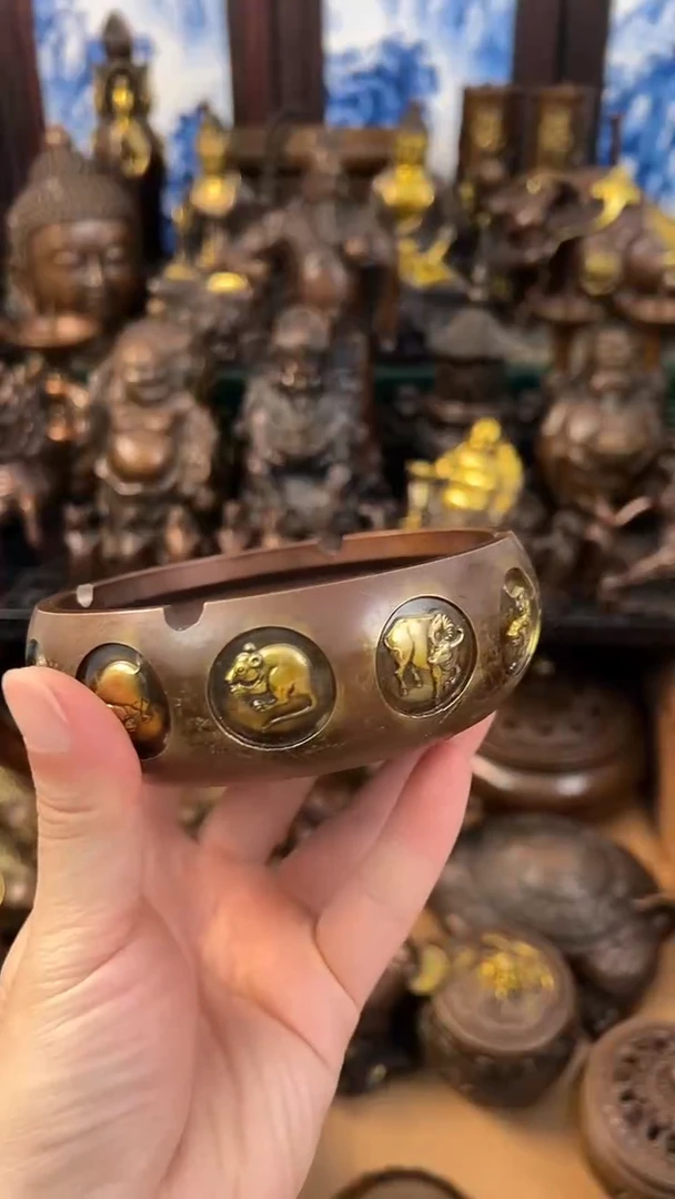 诚信经营  铜器摆件
