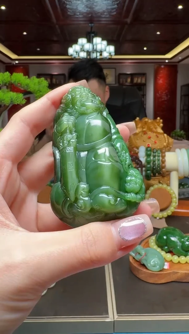 未镶嵌和田玉挂件by