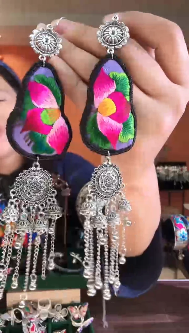 非遗手工苗绣苗银首饰48