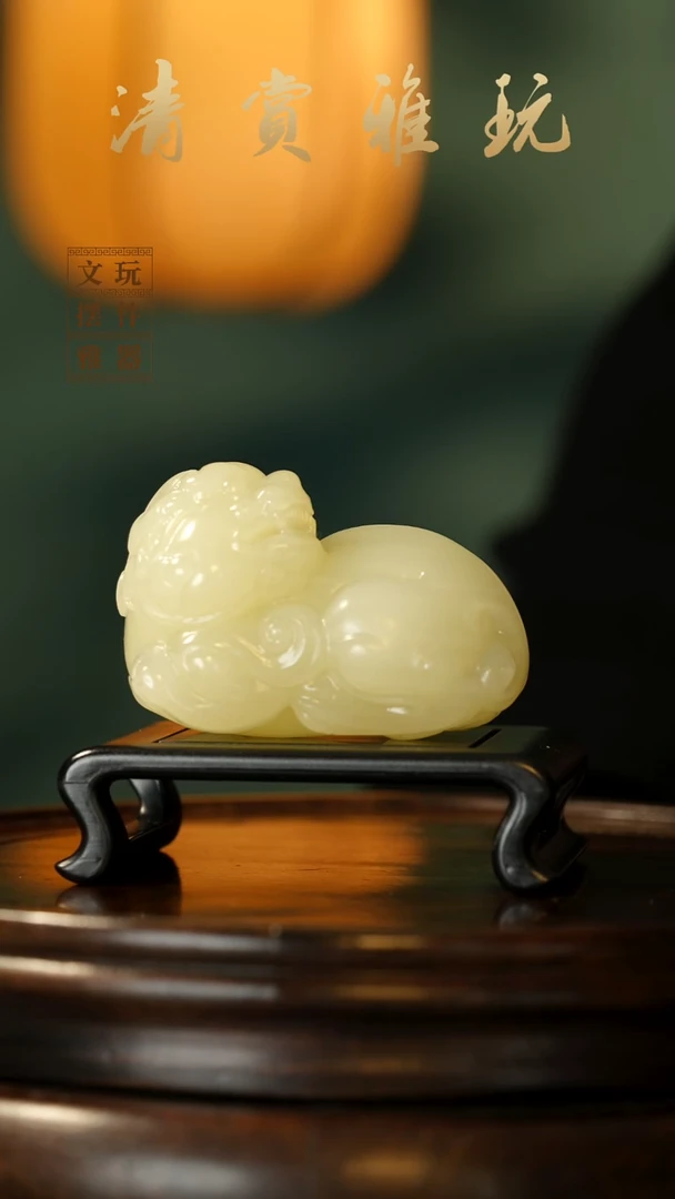 玉《扭头貔貅》手把件摆件