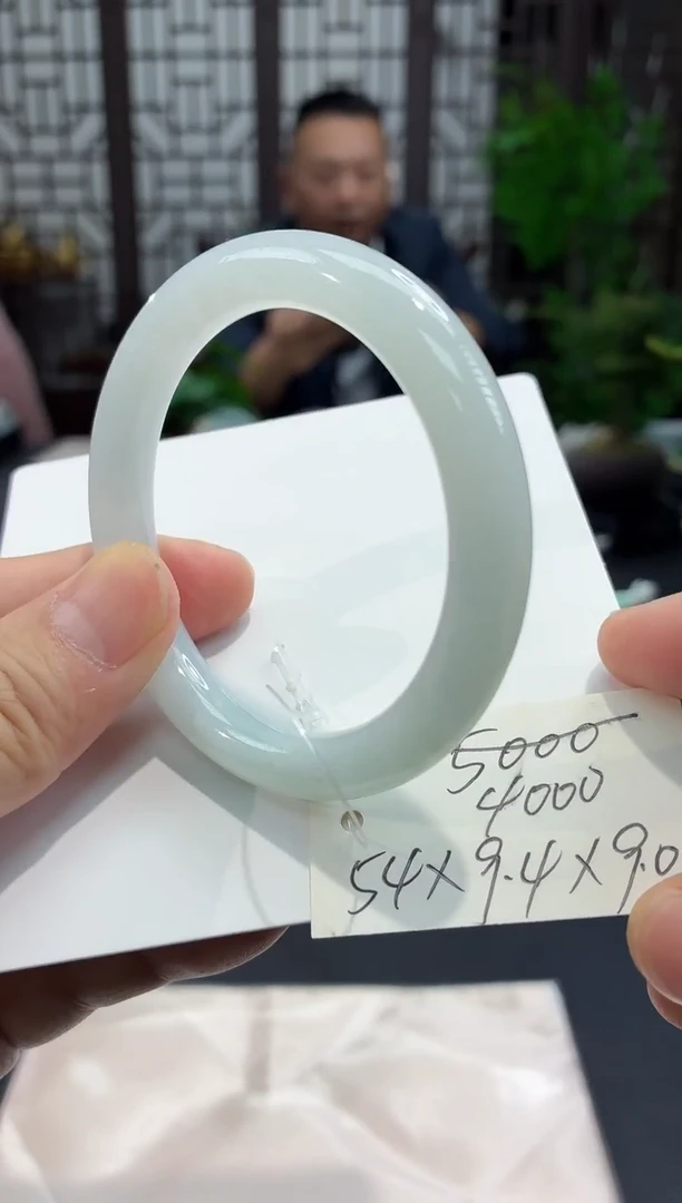 未镶嵌手镯（圆镯）翡翠缅甸翡翠手镯2