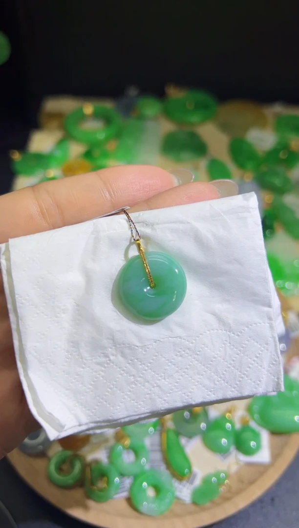 【闪购商品】翡翠颈饰18K金镶嵌Q缅料A货翡翠/支持复检/一件