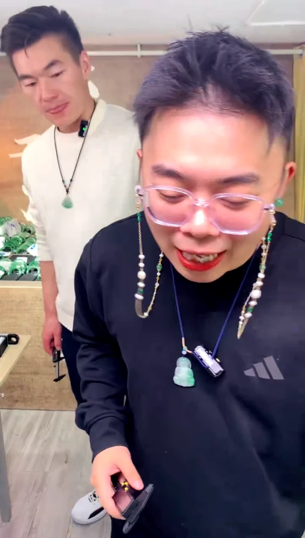 【闪购商品】石英质玉手镯未镶嵌花羽遇工厂 序号33