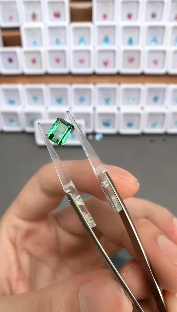 未镶嵌裸石定制碧玺2.72ct 10025