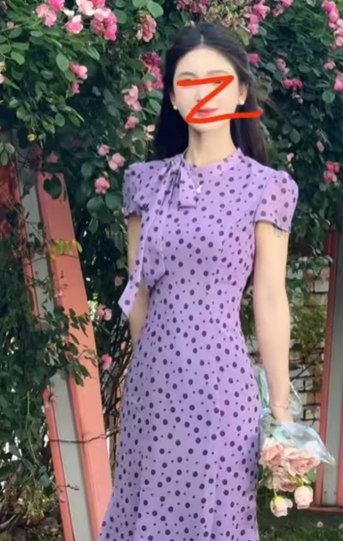 法式气质温柔风波点连衣裙女装夏季新款小众设计感收腰显瘦长裙子