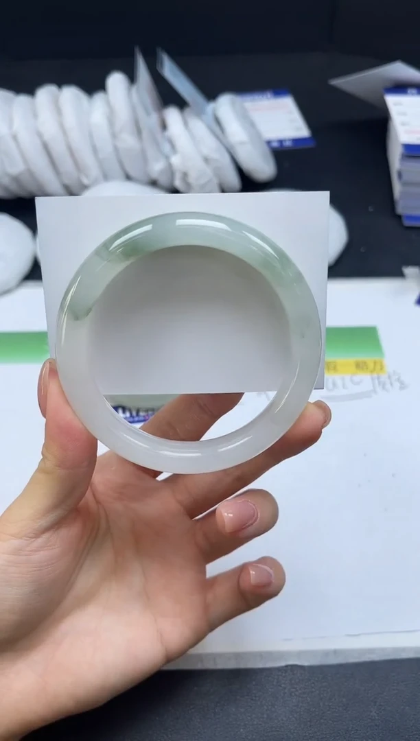 未镶嵌手镯石英质玉030-6061