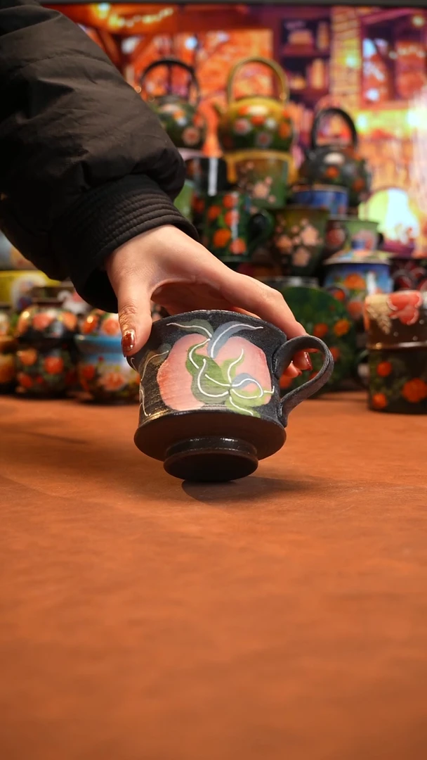 油画    釉下彩   杯子