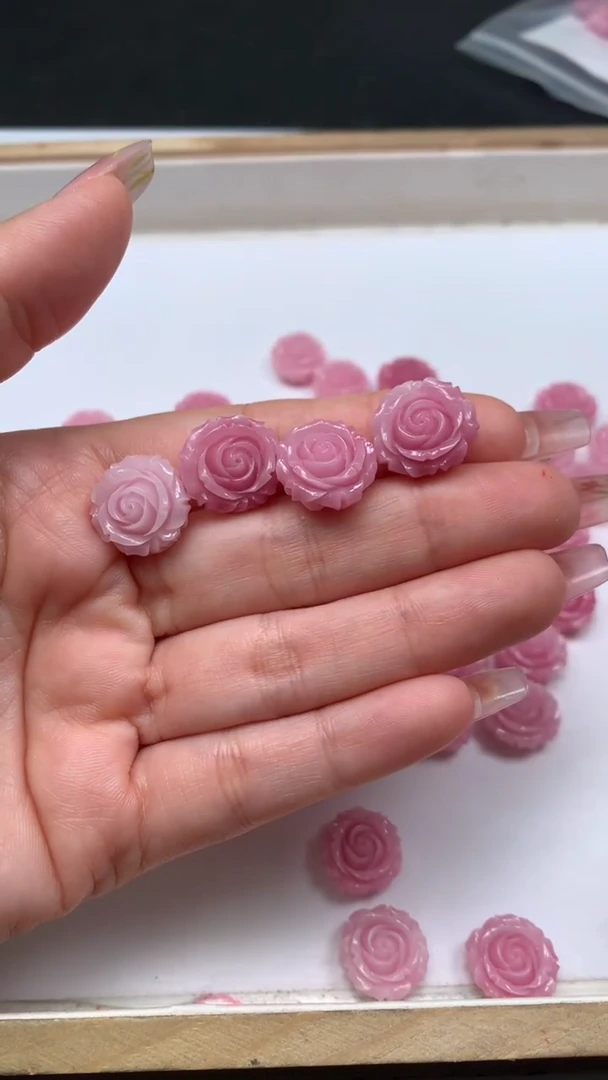 未镶嵌散珠拼合珍珠（马贝珠）A2076 女皇贝 双面玫瑰mm4个6.8元