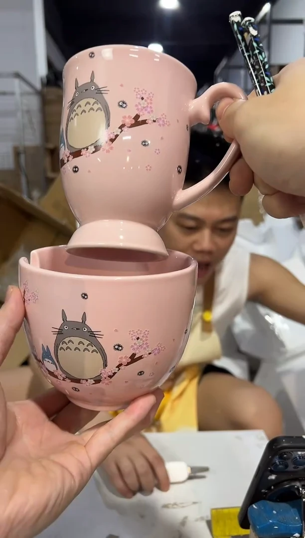 瓷片粉色龙猫碗3件套