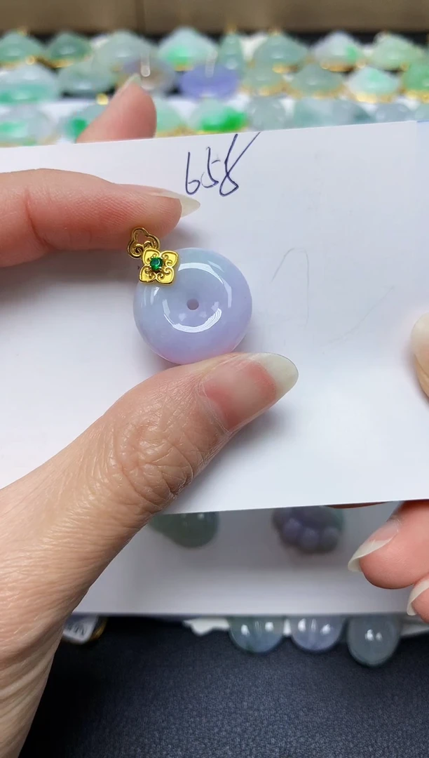 翡翠未镶嵌颈饰天然翡翠A货