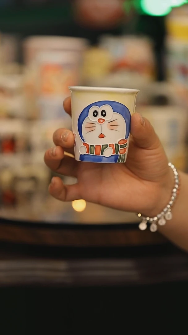 【闪购商品】摆件景德镇釉下彩绘设计师款式陶瓷