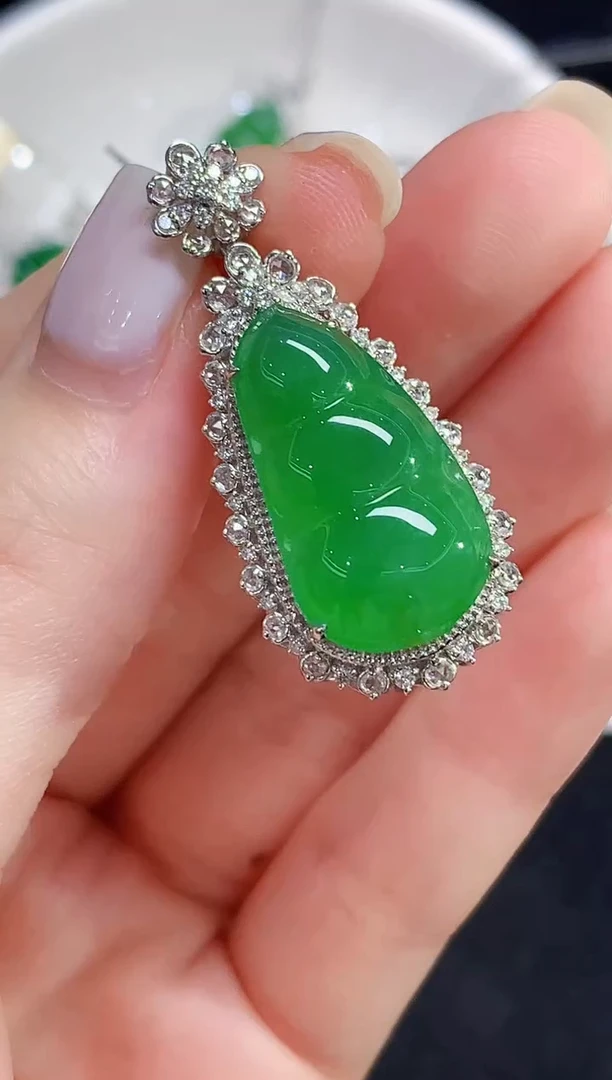 吊坠(不含链)18K金镶嵌翡翠CY