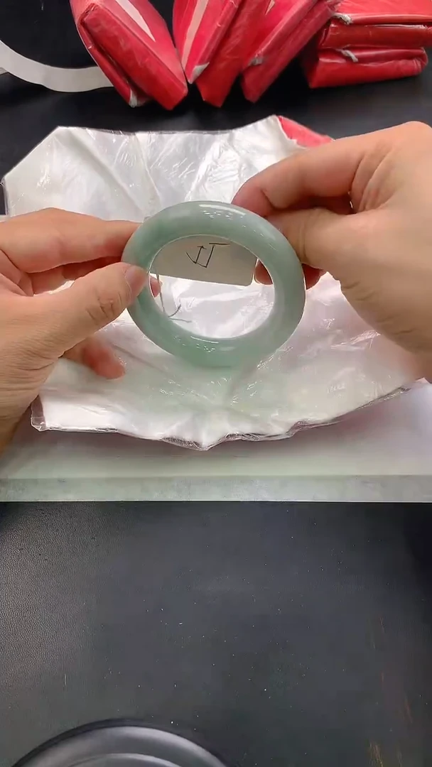 翡翠手镯未镶嵌151