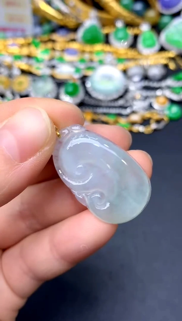 颈饰18K金镶嵌翡翠50-中国好珍宝