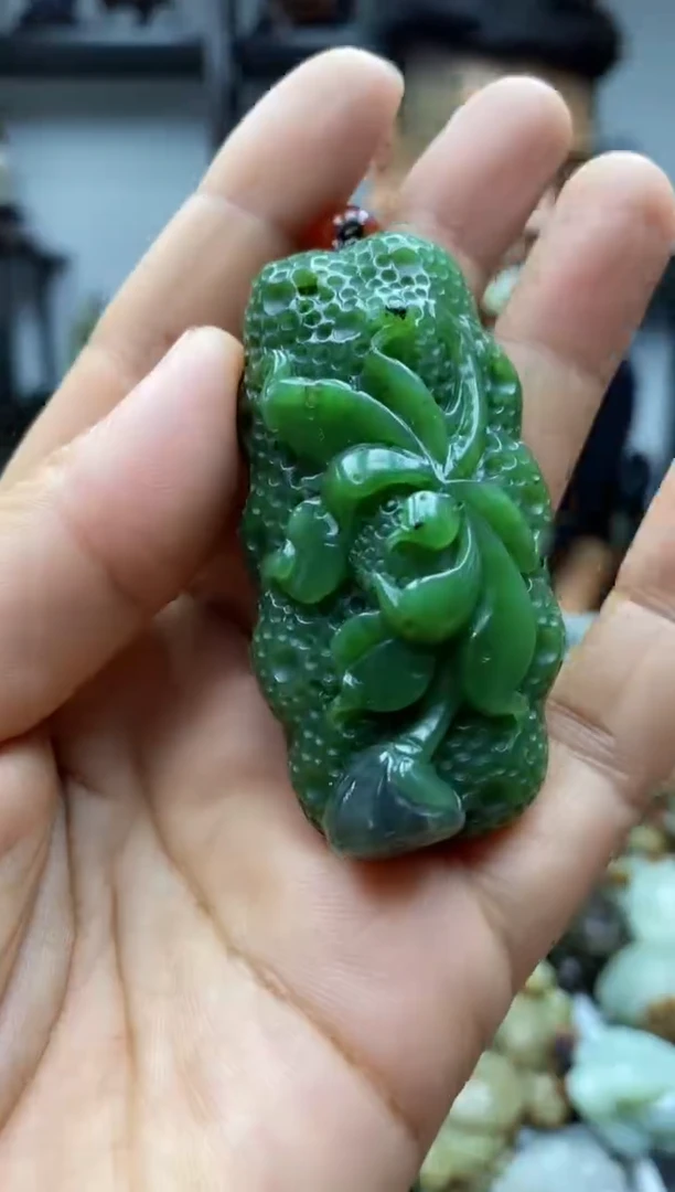 未镶嵌和田玉把件1