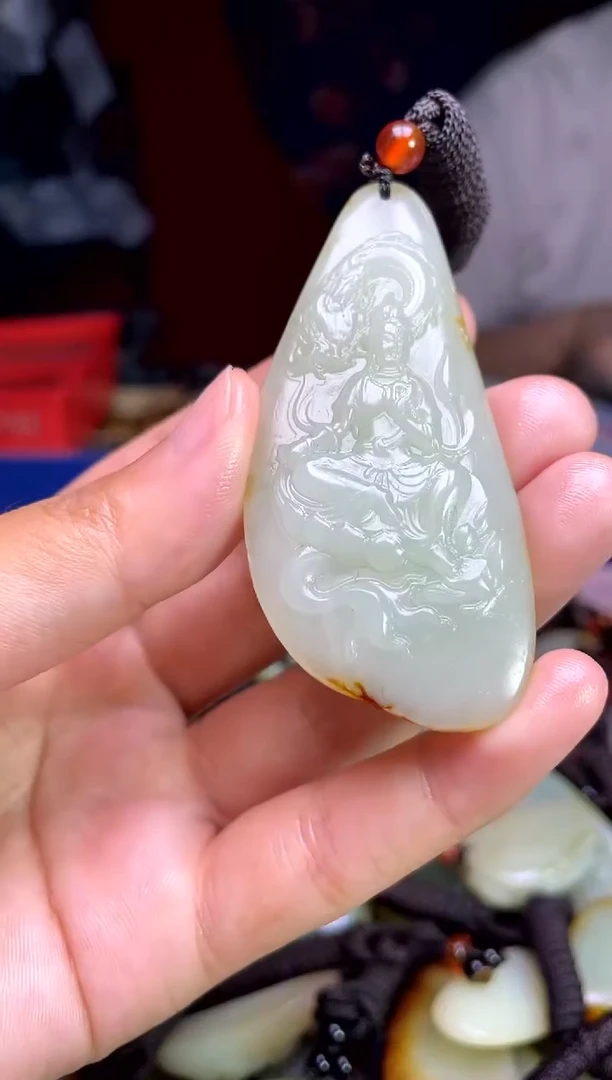 和田玉未镶嵌颈饰1