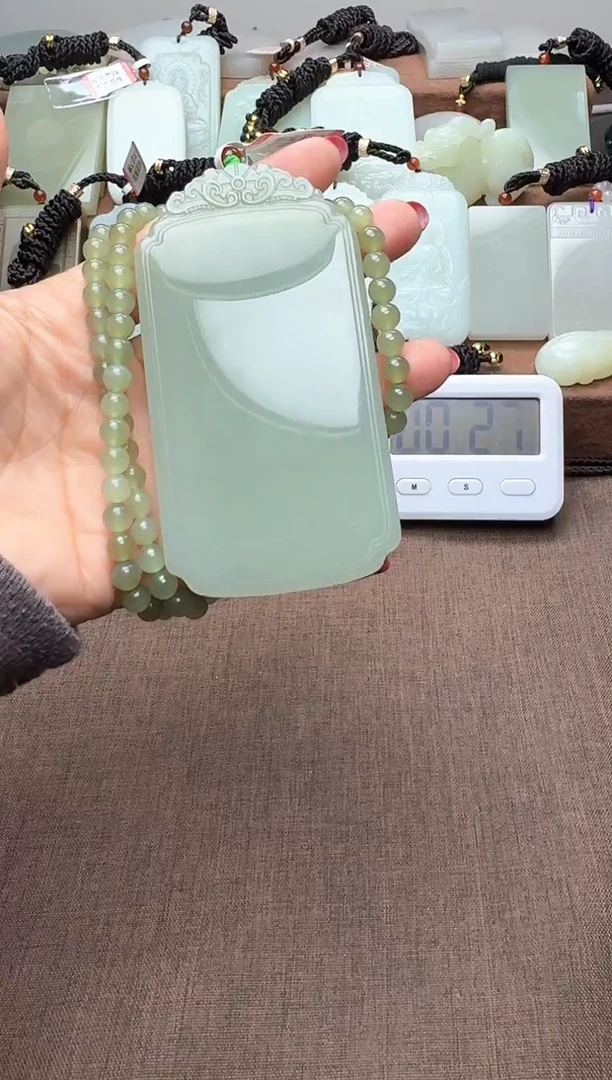 颈饰未镶嵌和田玉1