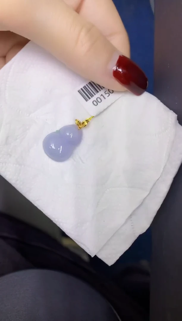 颈饰18K金镶嵌翡翠缅甸天然翡翠A货