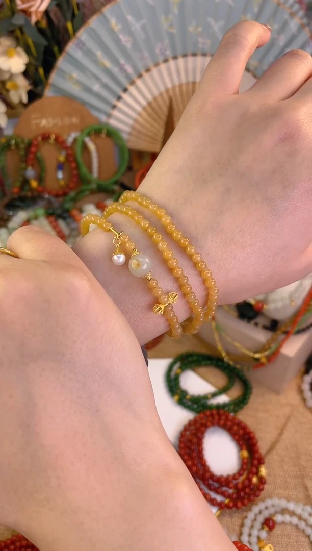 【闪购商品】和田玉三圈18K金镶嵌糖玉