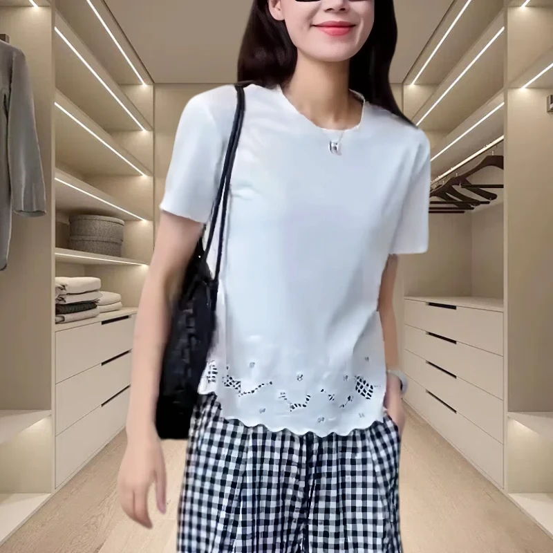 时尚减龄短袖T恤衫女2025春夏款设计感小众拼接钩花镂空设计上衣