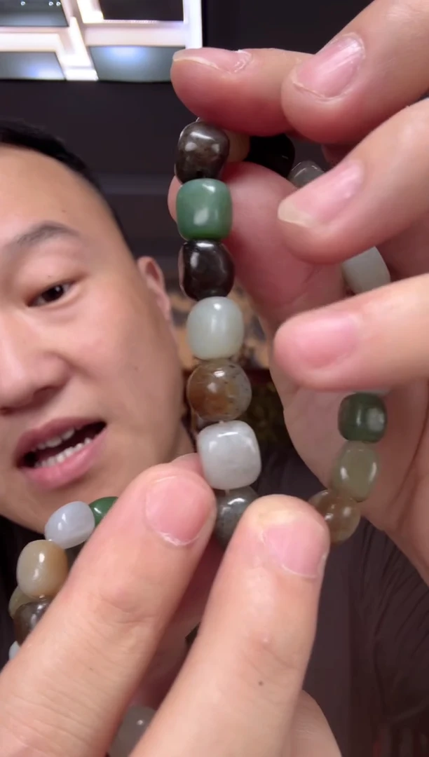 和田玉未镶嵌颈饰0