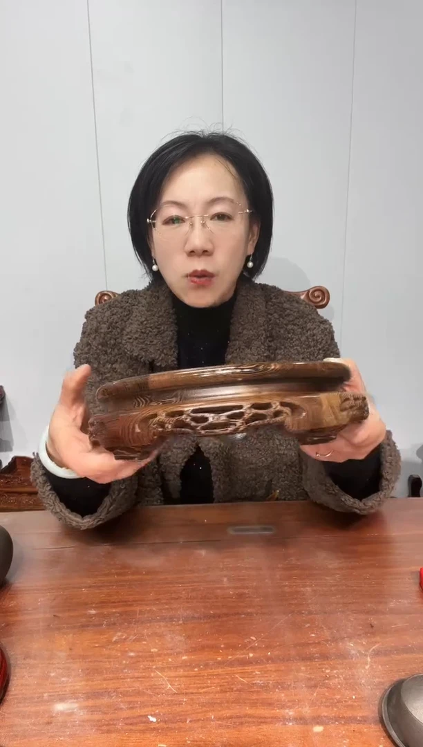 木鸡翅木圆形底座22.5*26*6.5