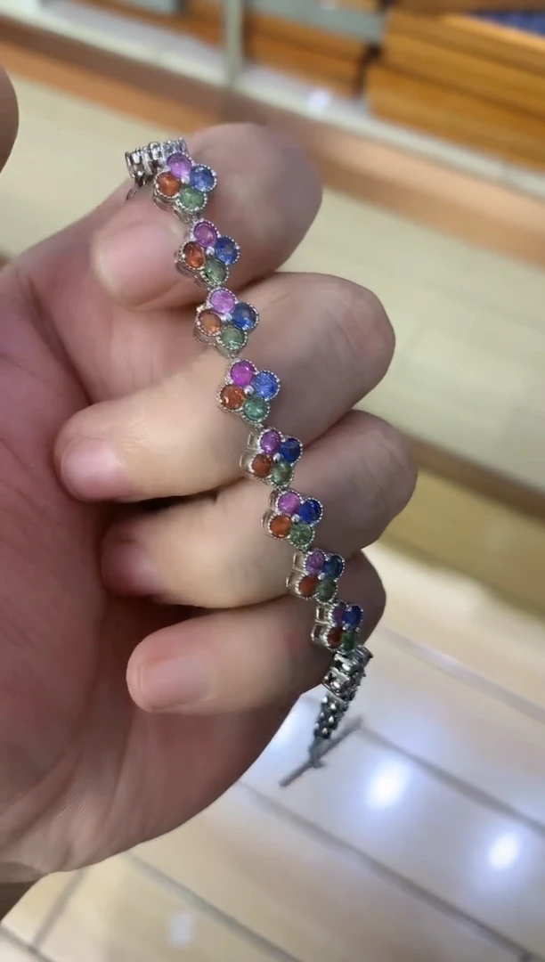 【闪购商品】蓝宝石手链银S925镶嵌........